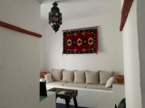 Casa Del Fogón, En La Calle Del Castillo